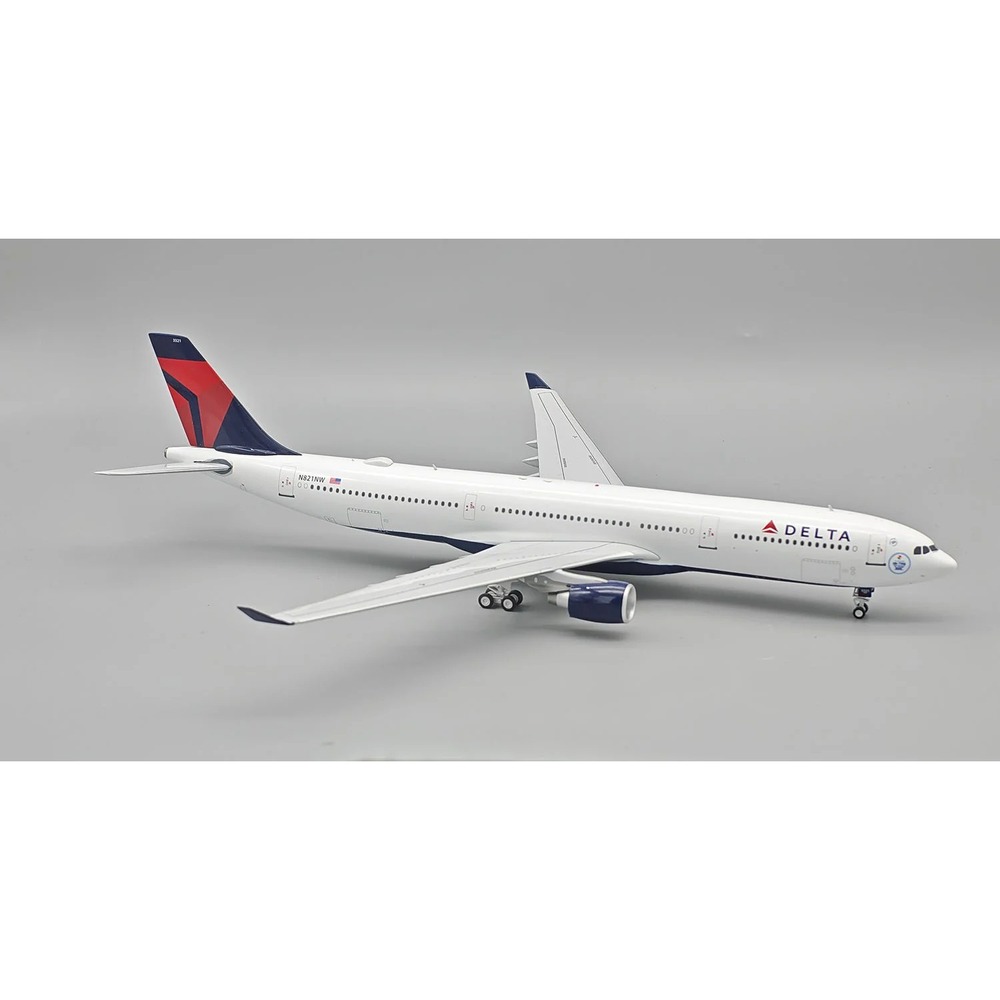 INFLIGHT / DELTA AIRLINES /A330-323 / IF333DL0825 / N821NW / 1:200 / NEW